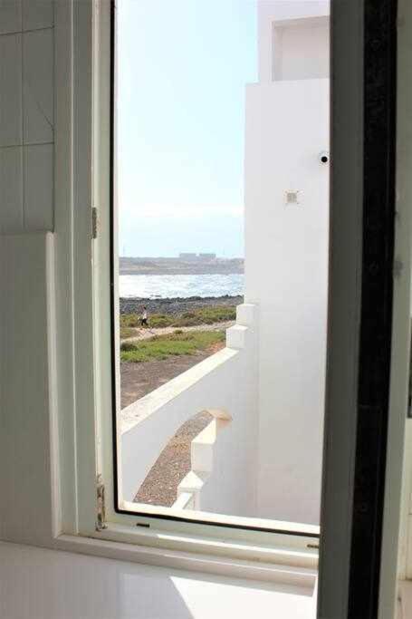 BRISA MARINA casa junto al mar Corralejo Exterior foto