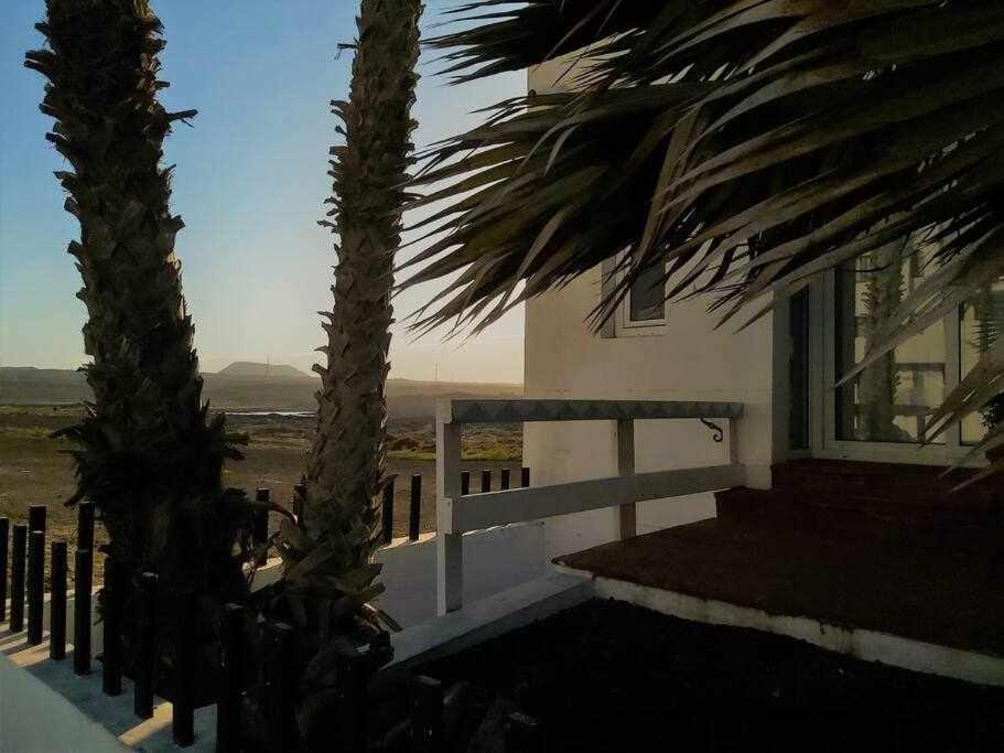 BRISA MARINA casa junto al mar Corralejo Exterior foto