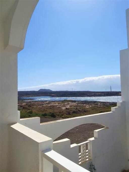 BRISA MARINA casa junto al mar Corralejo Exterior foto